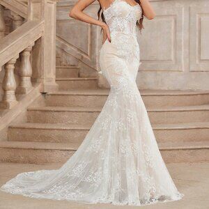 Beige Sexy Women's Strapless Lace Wedding Dress